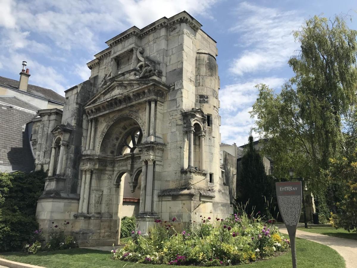 Le Secret De Louise Appartement Épernay Buitenkant foto